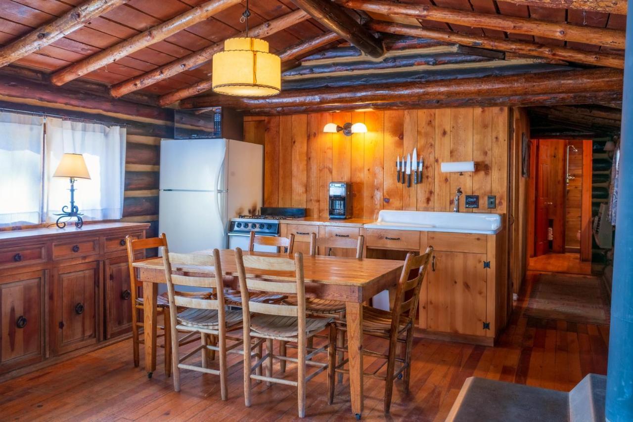 Corkins Lodge Chama Luaran gambar
