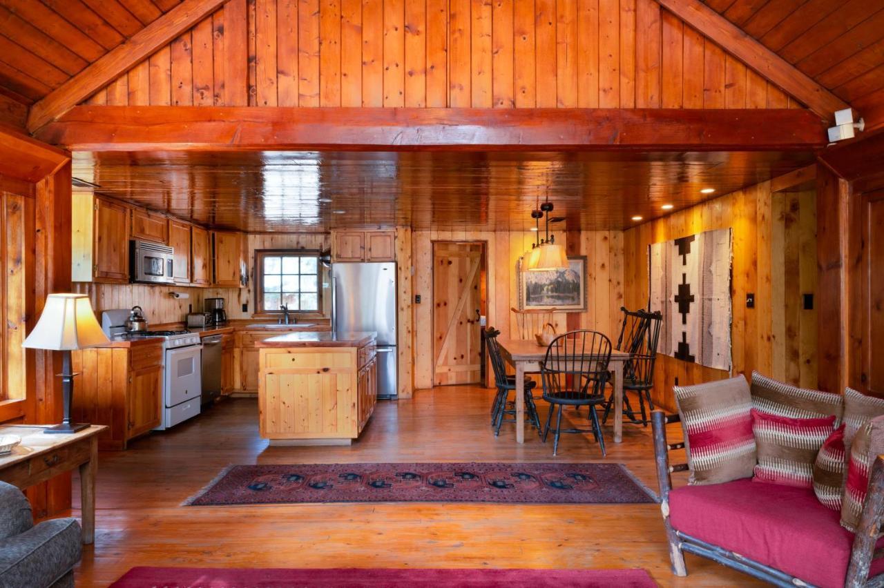 Corkins Lodge Chama Luaran gambar